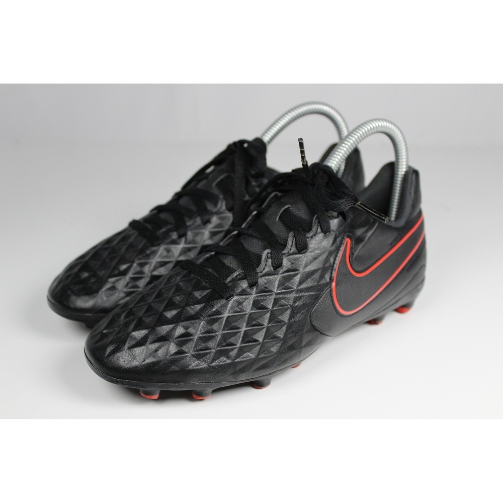 Nike‎ Tiempo Legend 8 Academy Kids Soccer Cleats Black Red AT5732-060 Size 4Y